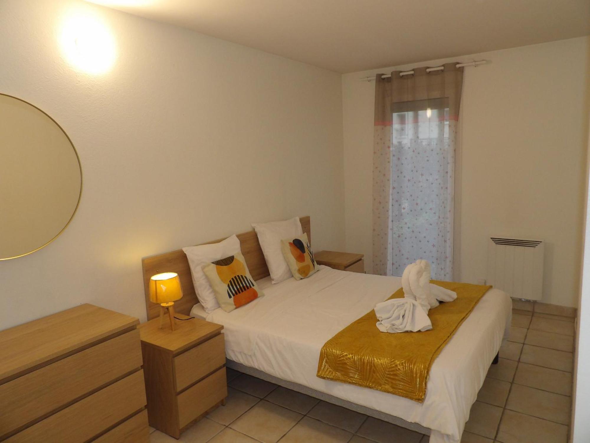 Le Cosy Wiener *Paris*Gare A 300 M*Disneyland* Шам-сюр-Марн Екстер'єр фото